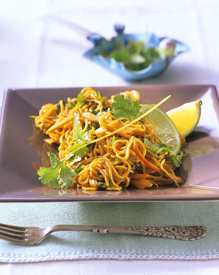 Fried noodles with vegetables and coriander leaves