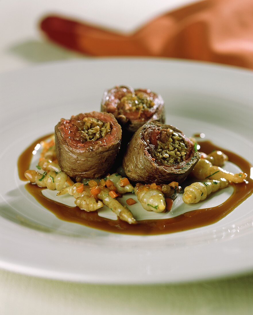 Venison roulades with Chinese artichokes