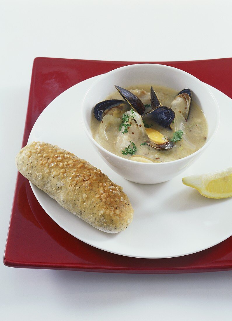 Fennel soup with mussels