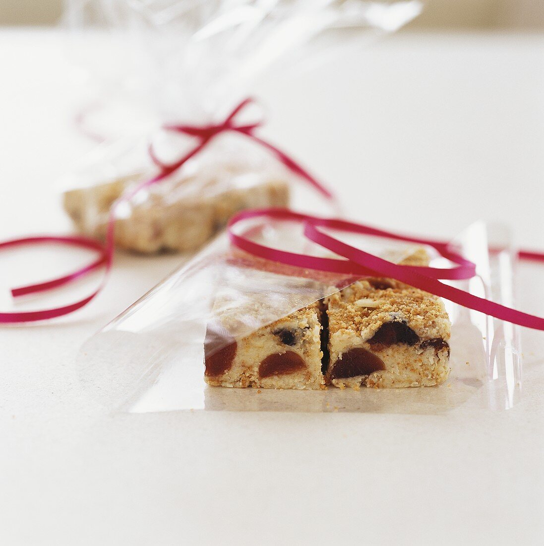 Cherry crumble slices, packed in cellophane
