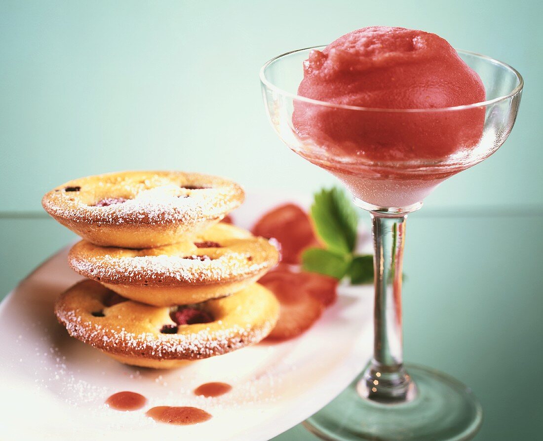 Yeasted pancakes with stewed strawberries & strawberry sorbet