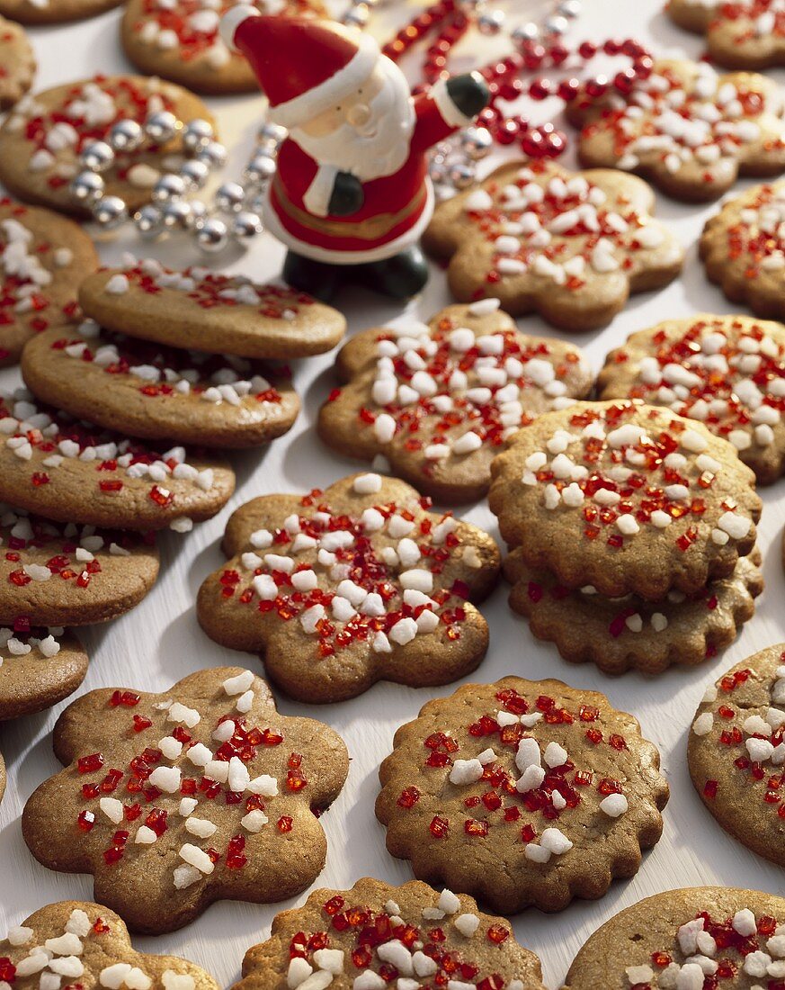 Christmassy spiced biscuits with coarse sugar