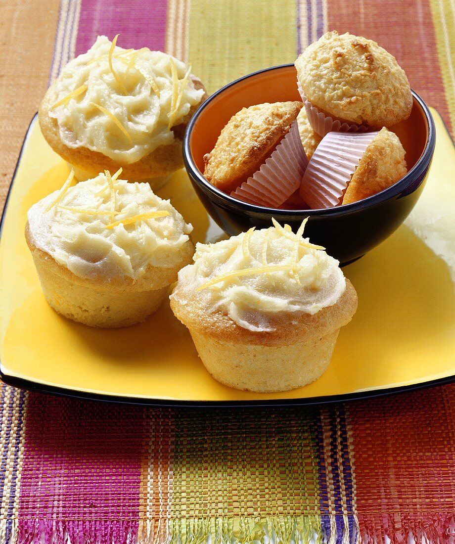 Lemon muffins and coconut muffins