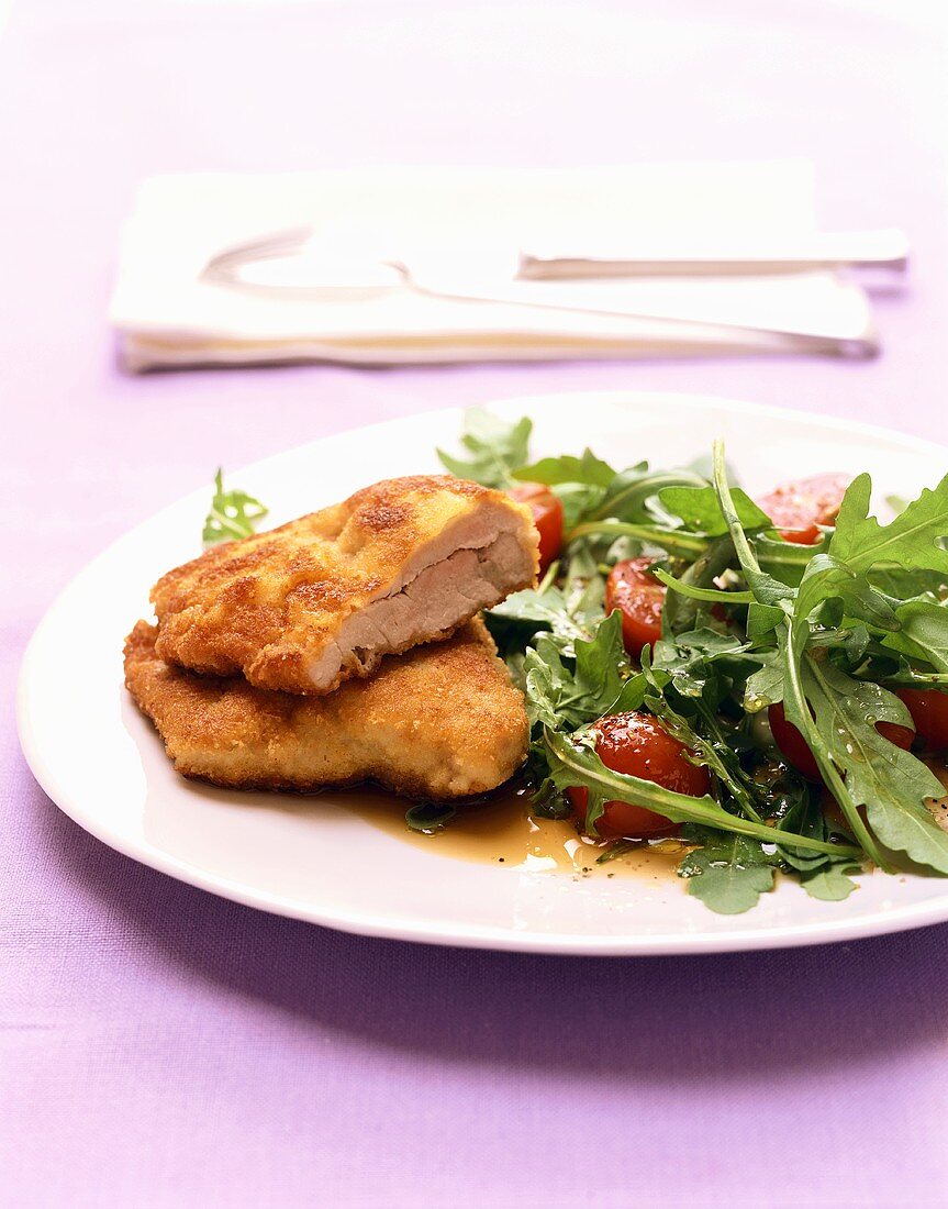 Parmesanschnitzel mit Rucolasalat