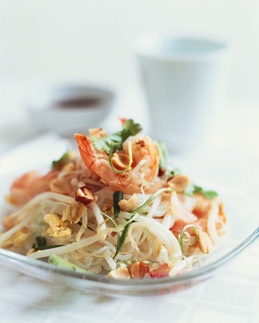 Pasta salad with sprouts, nuts and shrimps