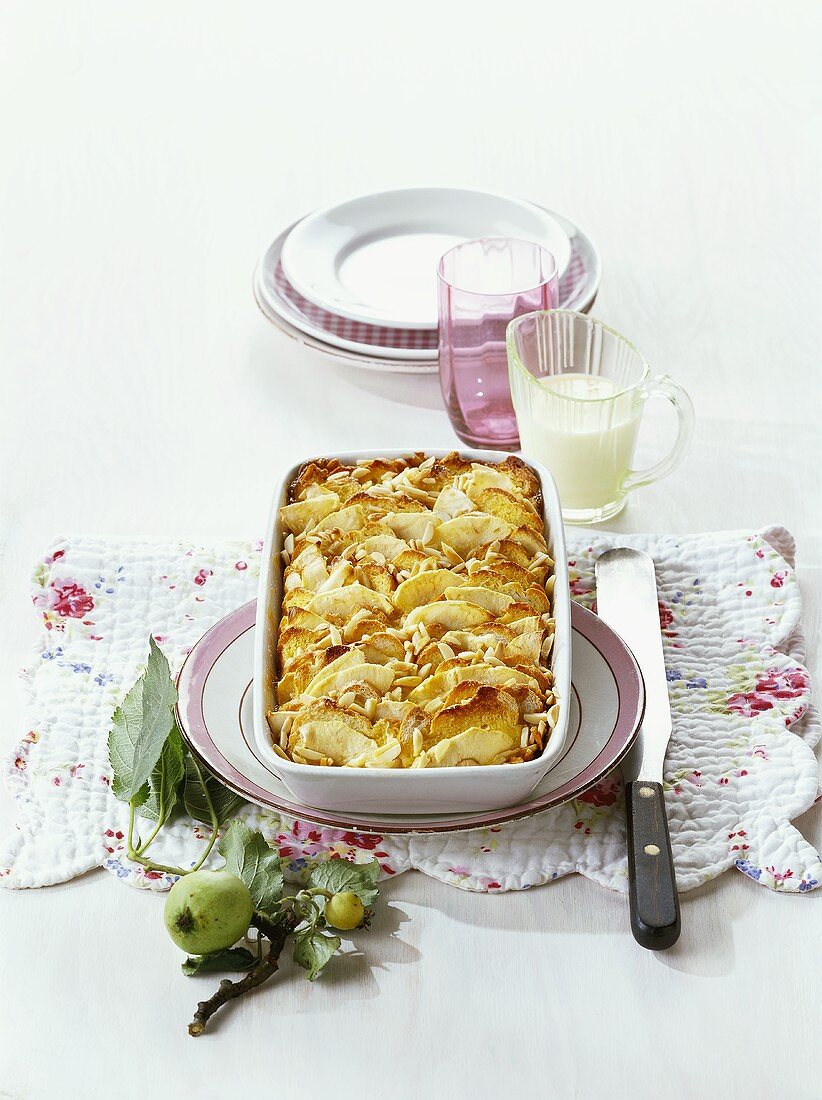 Sweet bread pudding with apples and almonds