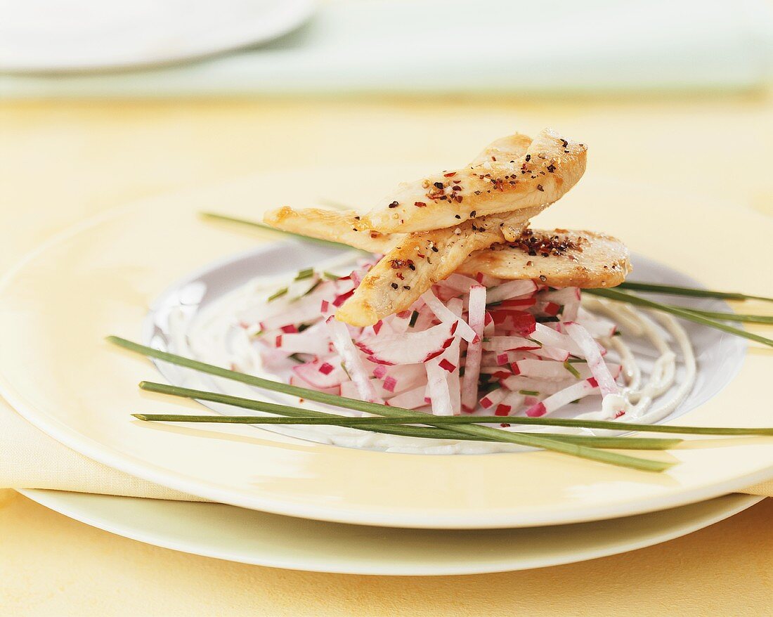 Raw radish salad with fish fillets