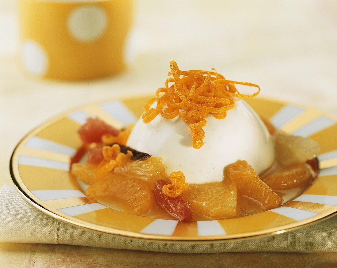 Yoghurt pudding with citrus fruit compote
