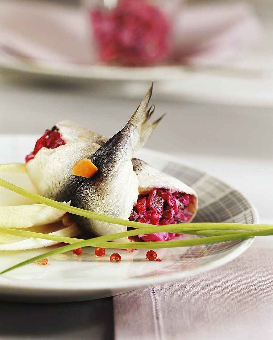 Rollmops mit Rote-Bete-Tatar