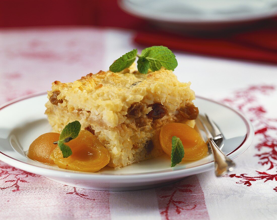 Rice pudding with raisins and apricots