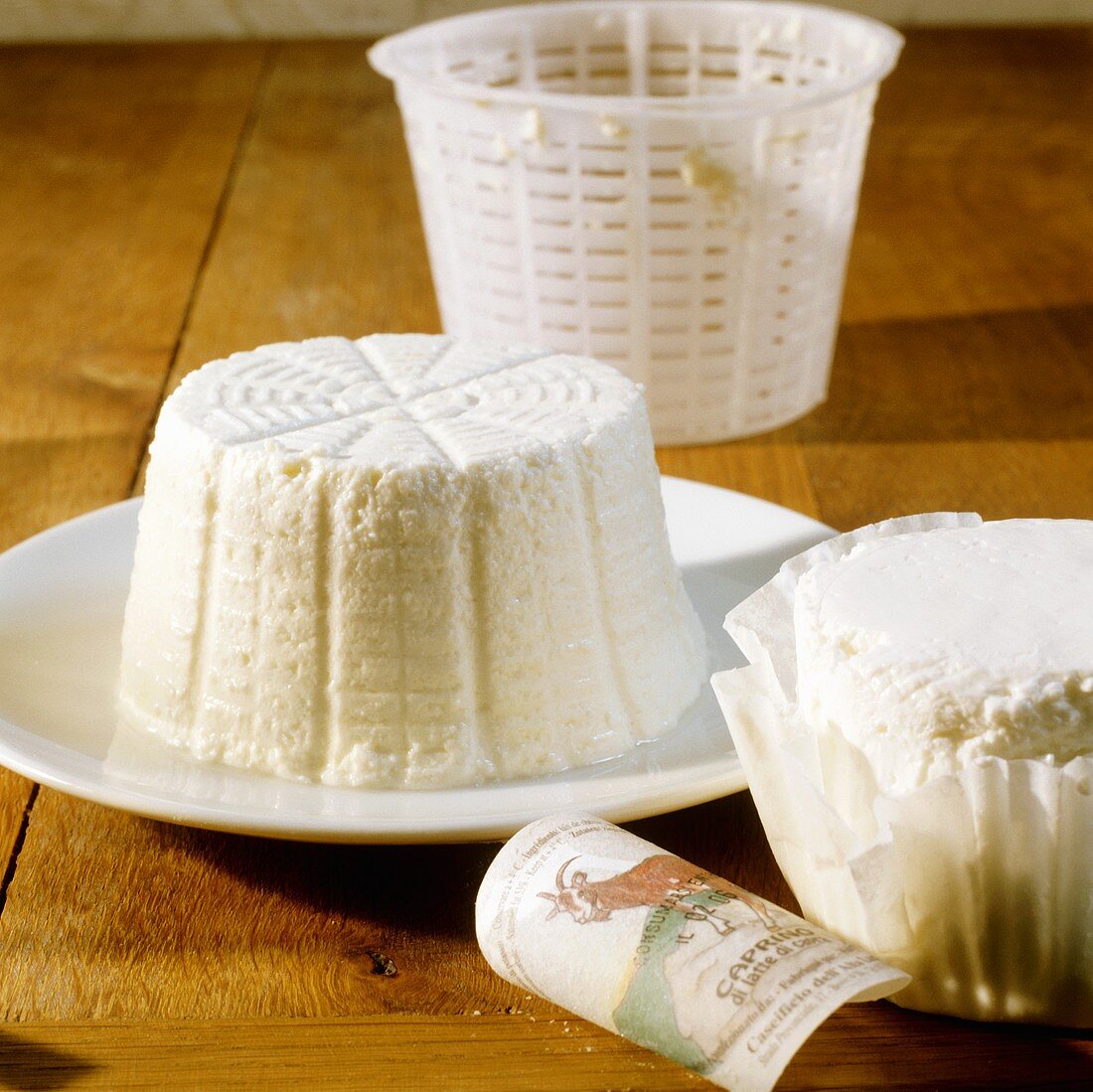 Ricotta (Soft cheese made from sheep's or cow's milk)