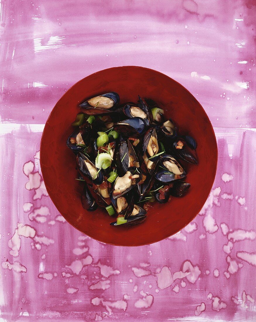 Steamed mussels with celery