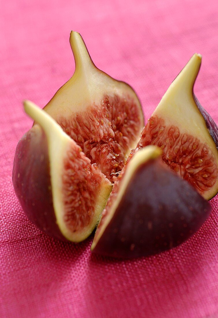 Red fig, quartered