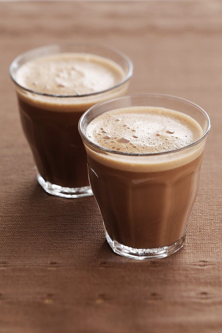 Hot cocoa in two glasses