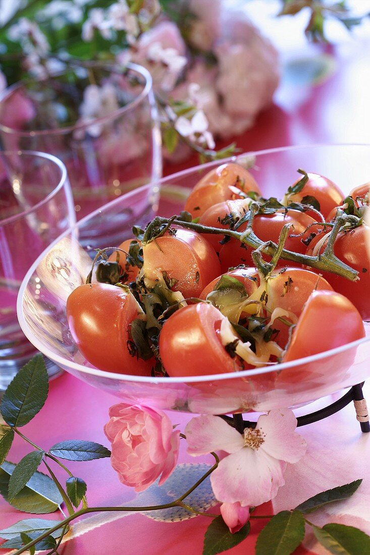 Vine tomatoes with marjoram and cheese