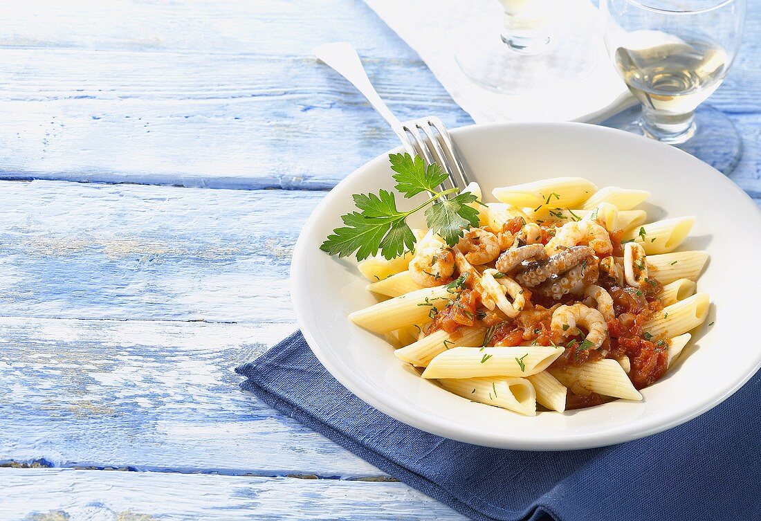 Penne mit Meeresfrüchten und Tomaten (Griechenland)