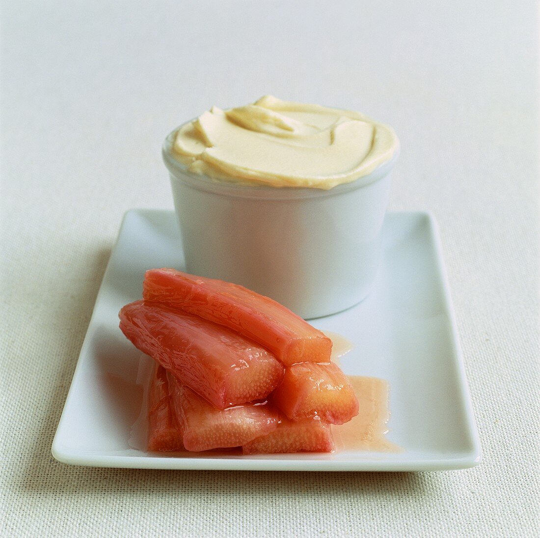 Rhubarb with cream
