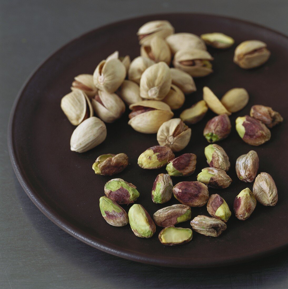 Pistachios, shelled and unshelled