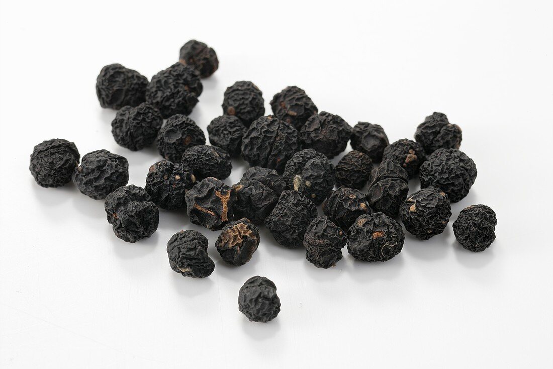 Tasmanian black pepper (unground)