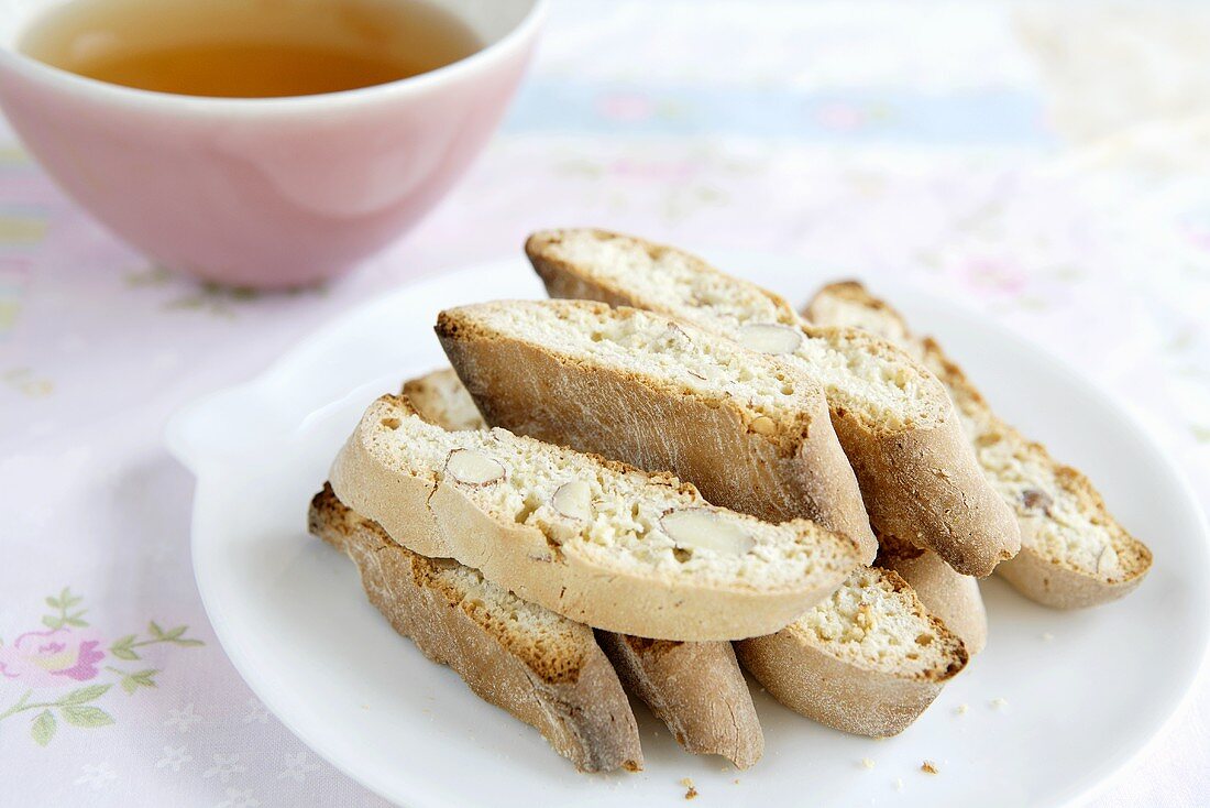 Cantucci e tè (Almond biscuits & bowl of tea), Tuscany, Italy