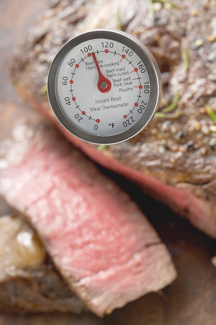 Sirloin Steak mit Fleischthermometer