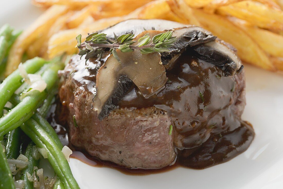 Beef fillet with mushrooms and gravy