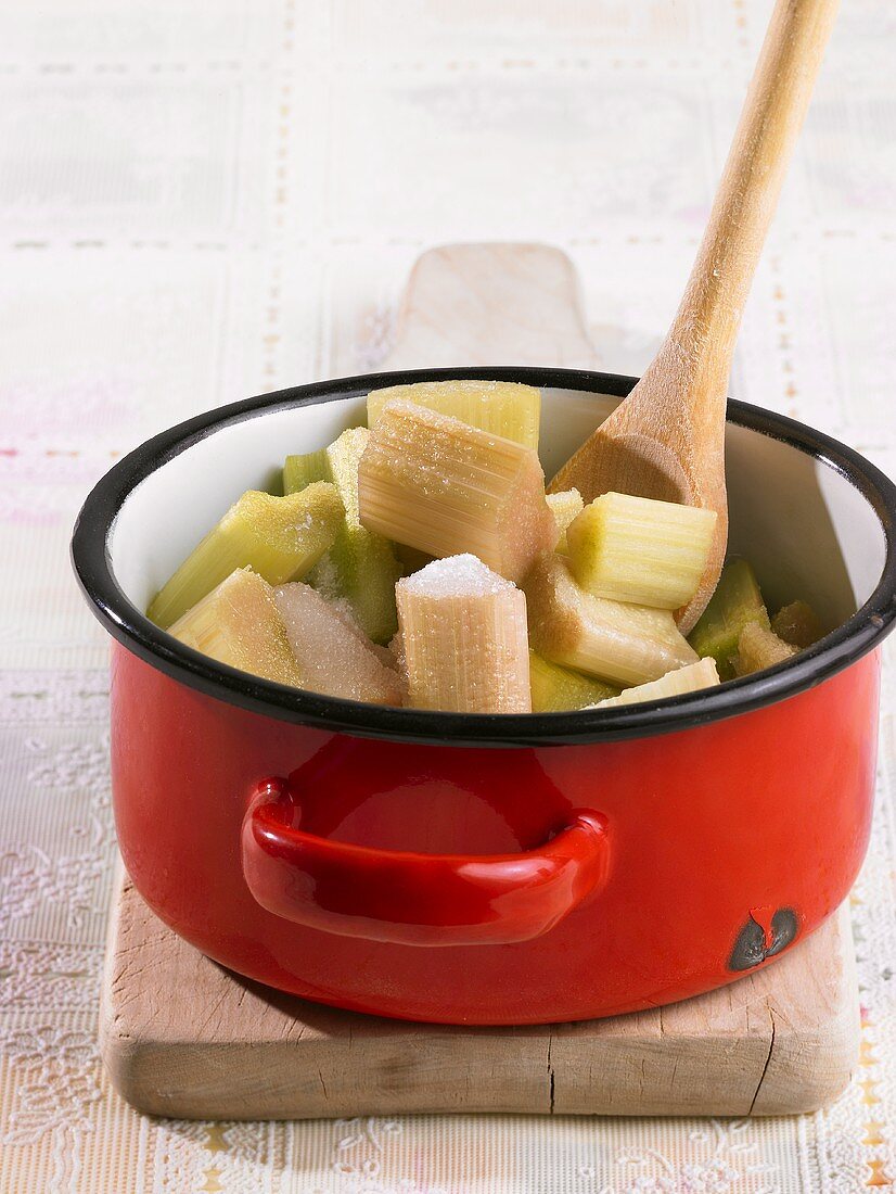 Making rhubarb compote