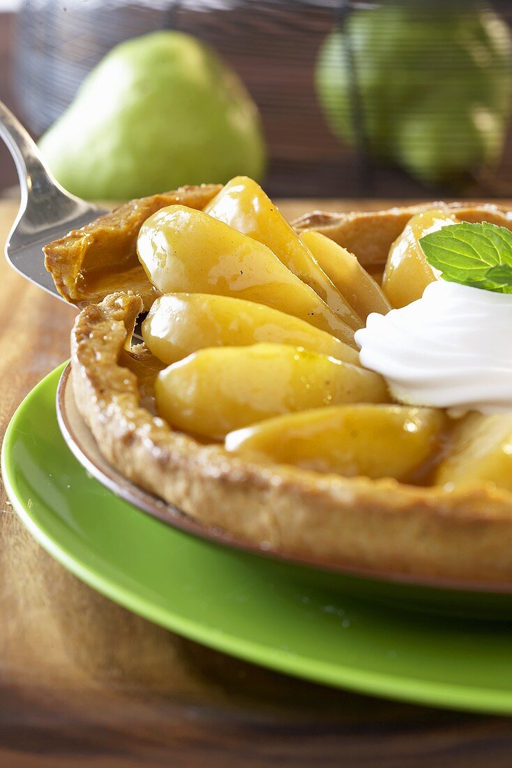 Pear tart with whipped cream