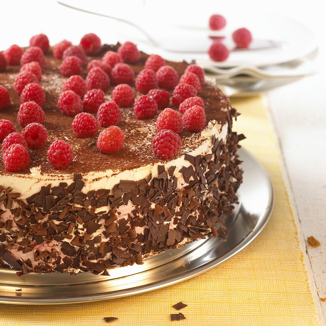 Raspberry cake with grated chocolate