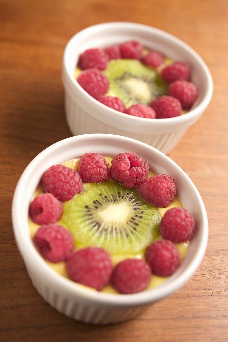 Vanilla cream with raspberries and kiwi fruit