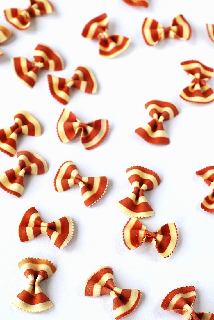 Red and white striped farfalle