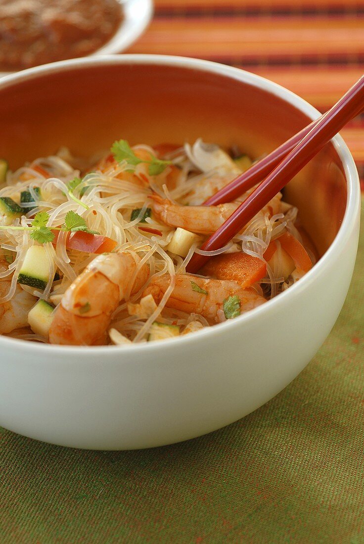 Glasnudelsalat mit Garnelen (Thailand)