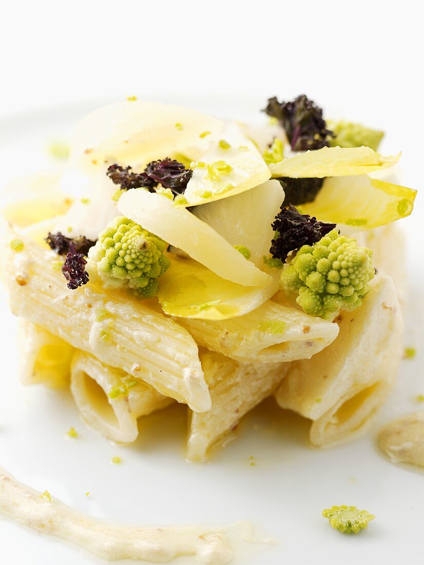 Pasta salad with Romanesco broccoli