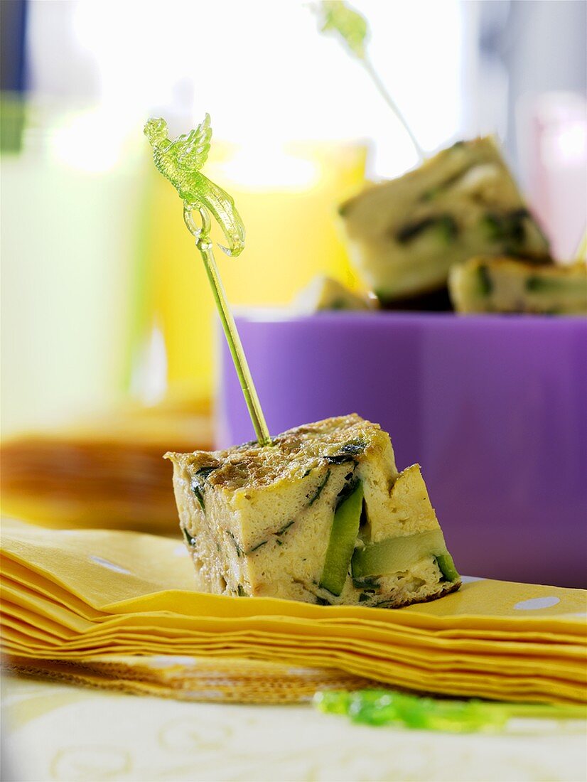 Tortillastücke auf Spiesschen (Spanien)