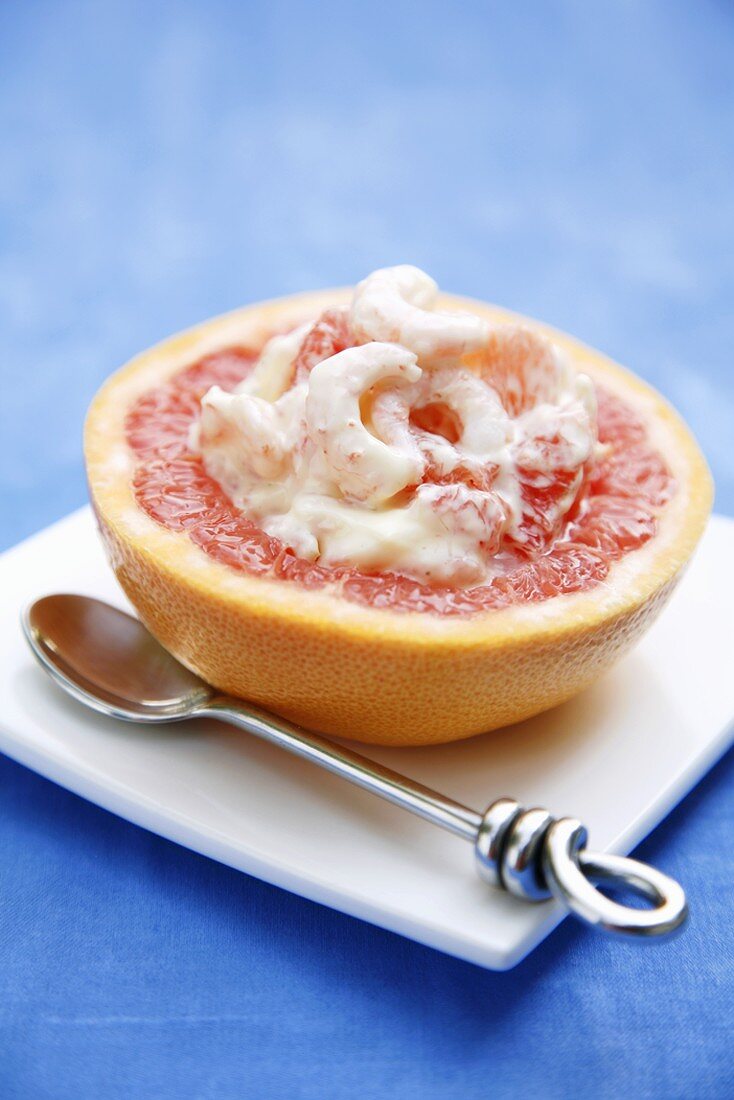 Grapefruit with shrimps