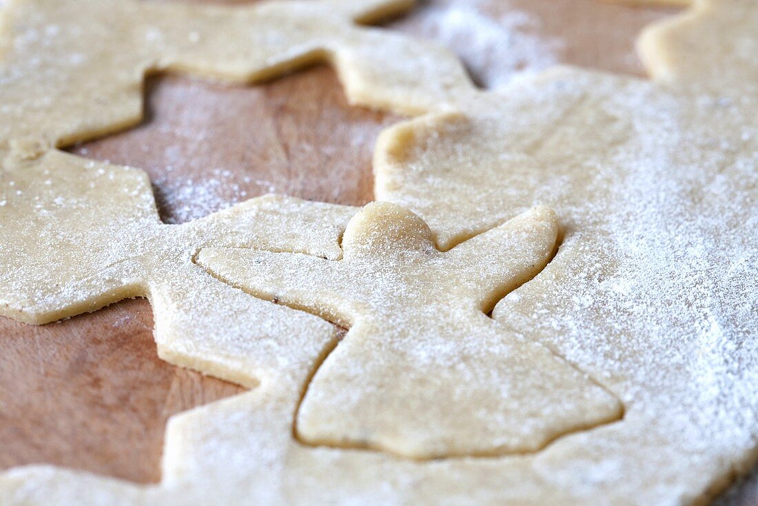 Spekulatius pastry with shapes cut out (German Christmas shortcrust biscuits)