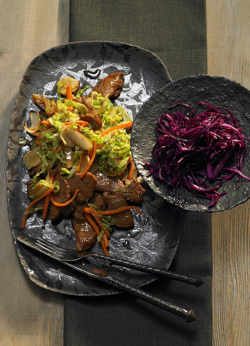 Game ragout with savoy cabbage and red cabbage