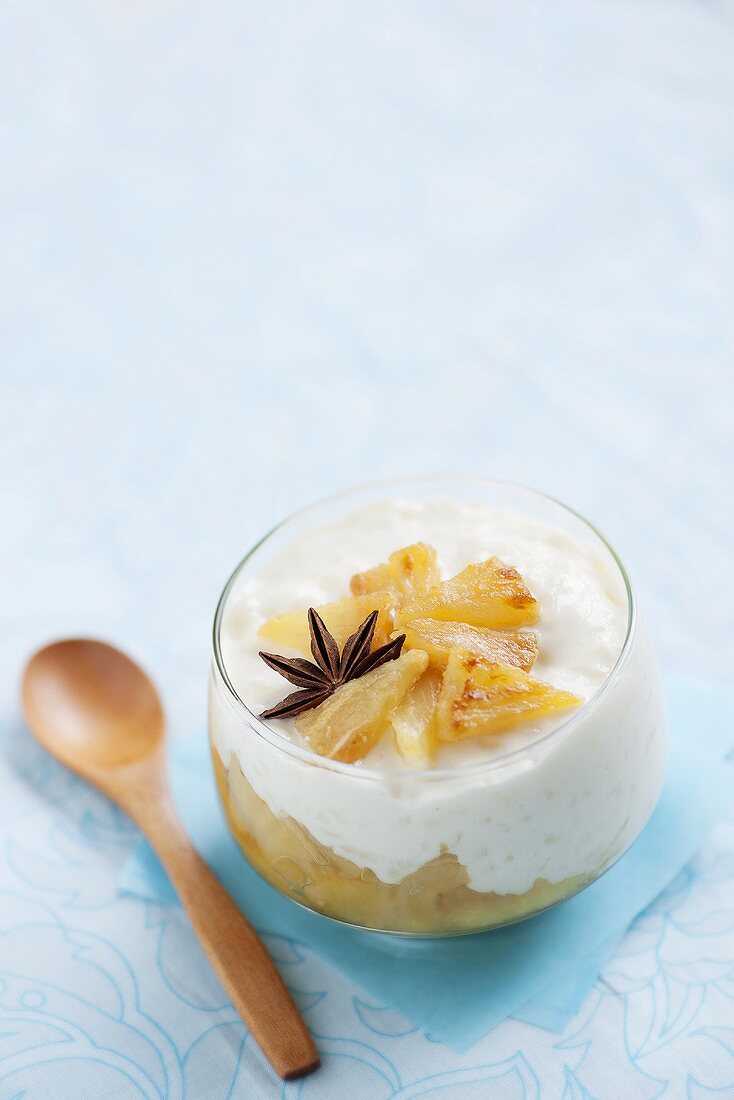 Reispudding mit Ananas und Sternanis