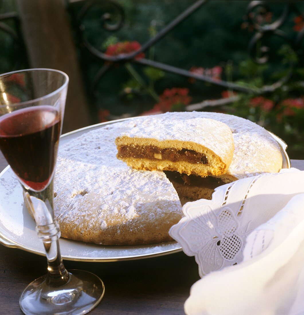 Spongata (Christmas cake, Italy)