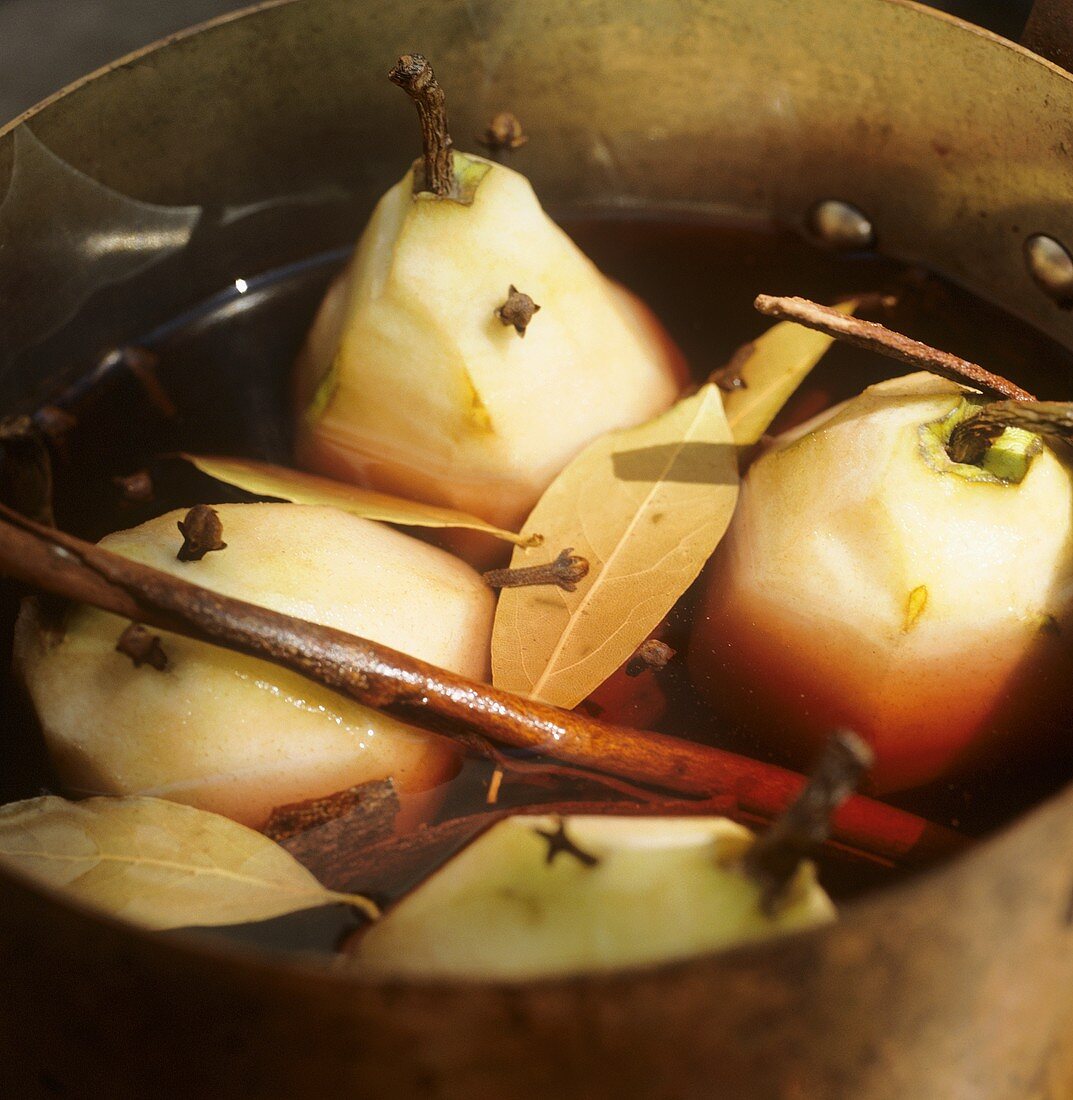 Pere cotte (Pears cooked with red wine and spices, Italy)