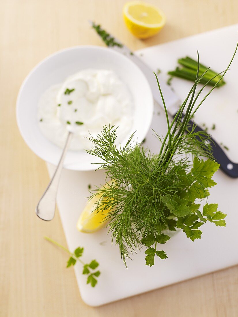 Quark, fresh herbs and lemon