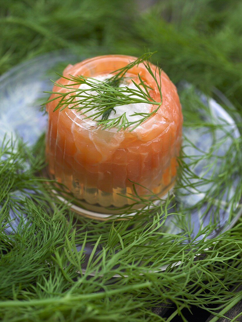 Salmon in aspic with dill