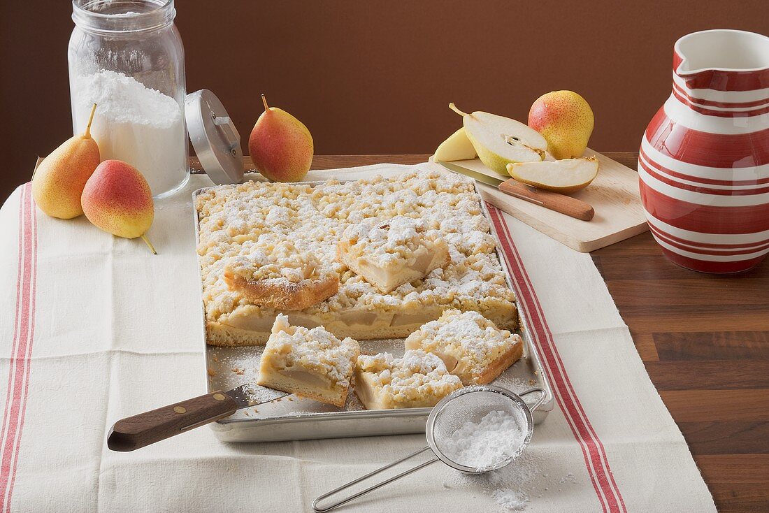 Birnen-Streusel-Kuchen auf Backblech