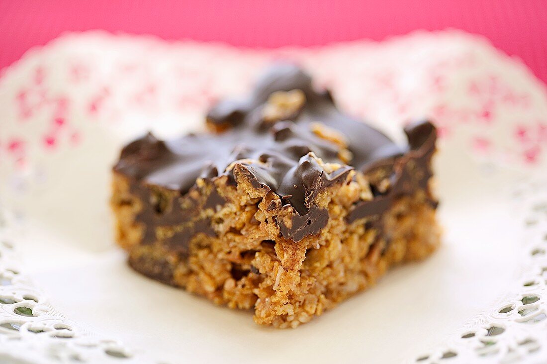 Cornflake slice with peanut butter and chocolate
