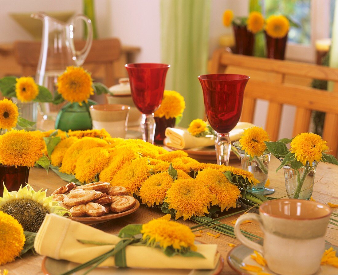 Table decoration with sunflowers