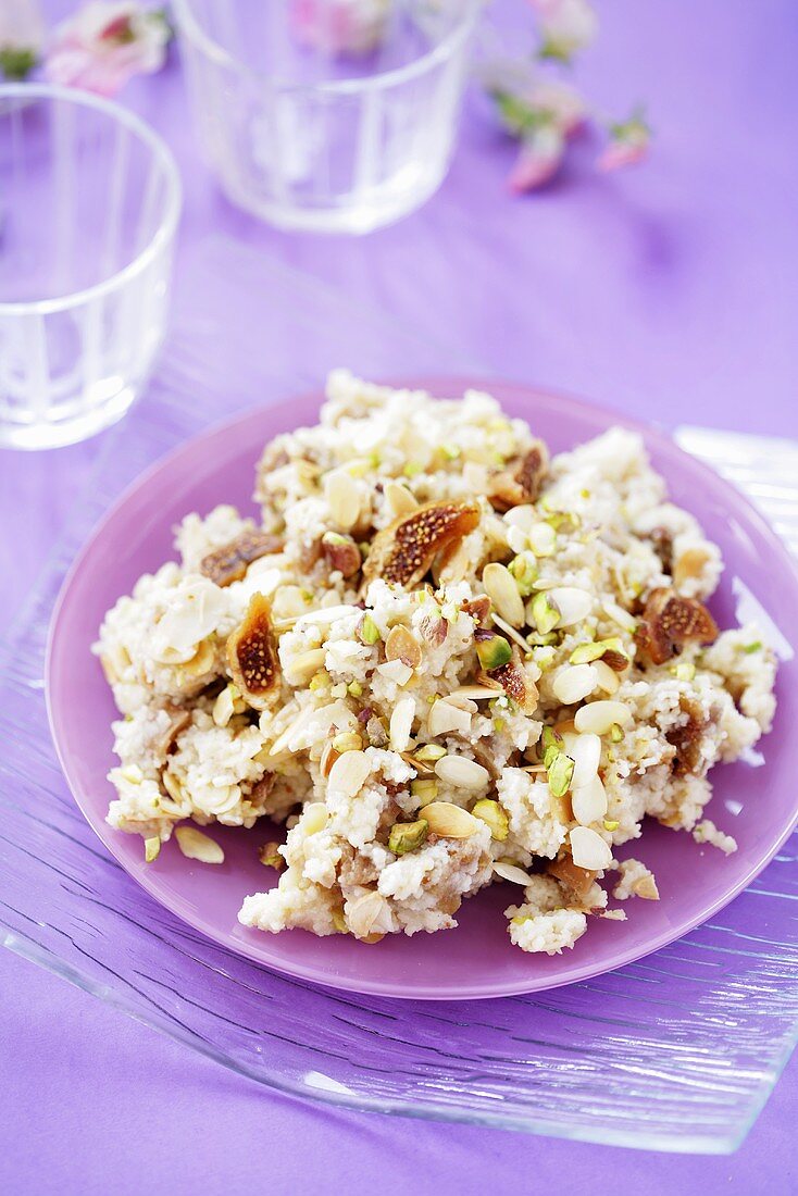Couscous with pistachios and figs