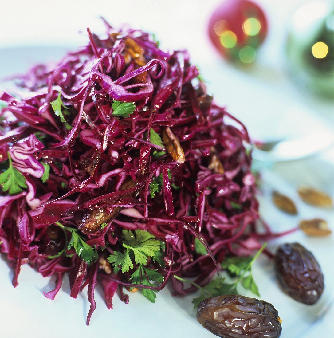 Rotkohl-Dattel-Salat