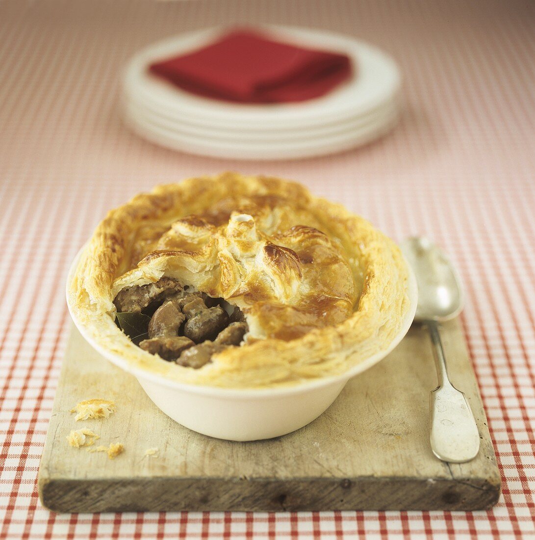 Steak and Kidney Pie (Rindfleisch-Nieren-Pastete, England)