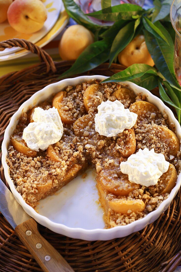 Apricot crumble with cream