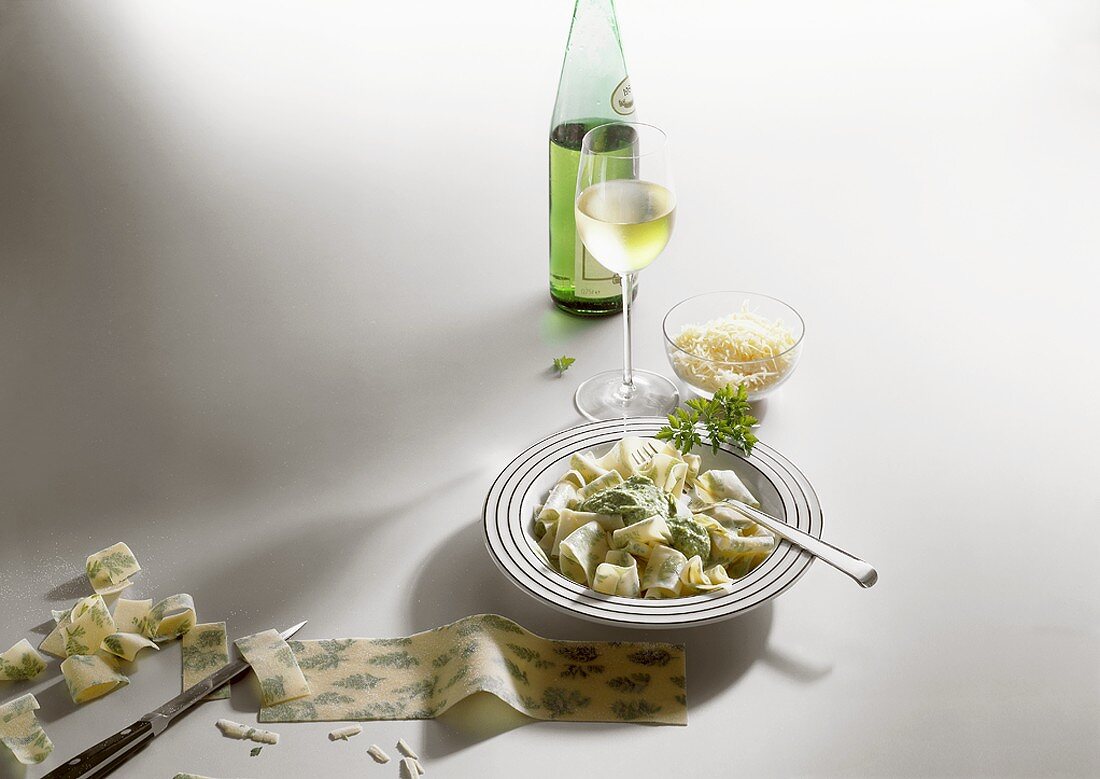 Herb pasta with parsley and walnut sauce